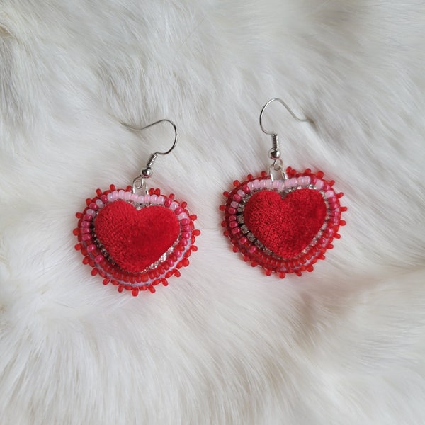 Red Heartdrop Earrings! || Handmade Beadwork