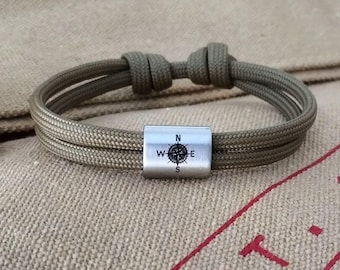Bracelet gravé personnalisé pour homme, design boussole de bracelet minimaliste, cadeau de 11e anniversaire pour mari, cadeau de Saint-Valentin pour homme