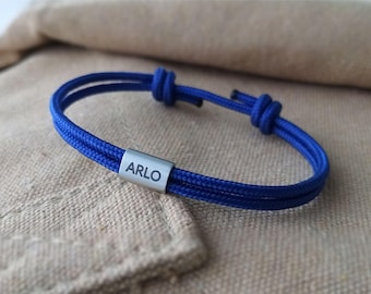 Bracelet réglable personnalisé avec nom gravé, bracelet minimaliste de corde de surfeur, cadeau d'anniversaire pour lui, bracelet réglable pour homme