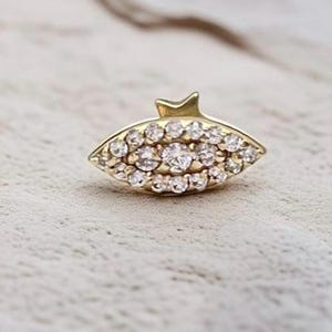 Piercing hexagonal de oro de 14 quilates, pendiente de cartílago con rosca, pendiente minimalista para trago, joyería geométrica de oro macizo para hélice, piercing unisex de oro.