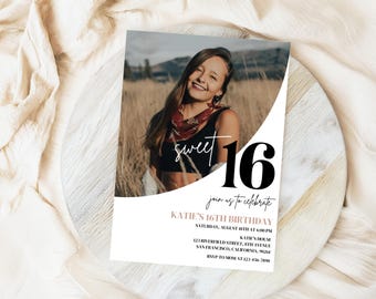 Invito minimalista per il 16° compleanno: modello fotografico in stile boho (download digitale)