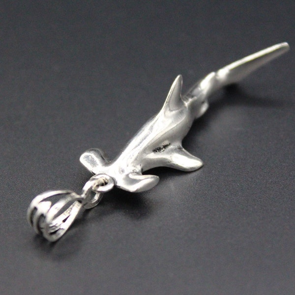 Pendentif requin en argent sterling 925K, pendentif collier de requin, pendentif collier adorable en argent, collier d’animaux, pendentif poisson requin,