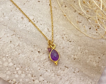 Katrishna | Pendentif en Or 14K et Pierre d'Améthyste | Collier Personnalisables | Style Minimaliste | Cadeau pour elle |