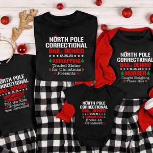 Benutzerdefinierte Nordpol Korrektur Weihnachten 2024 Shirt, Bail Denied 12-24-2024 Sweatshirt, Nordpol Weihnachten Passende Familie Shirt, lustiges T-Shirt