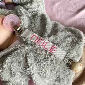 Pacifier clip personalized Baby pacifier holder New born baby girl gift Personalized pacifier clip girl Pacifier clip with name Binky clip