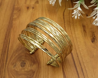 Ensemble De Bracelets Manchette Larges Empilables Dorés - Motif Vintage Boho