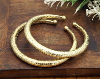 Goldenes Messing Manschette Fußkettchen Handgemacht Boho verstellbar Vintage Tribal-Schmuck für Frauen & Männer