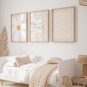 Conjunto de 3 estampas de arte de parede com margaridas, placa de nome personalizada, decoração neutra para quarto de menina, floral para impressão, arte de parede com flores, decoração boho para berçário