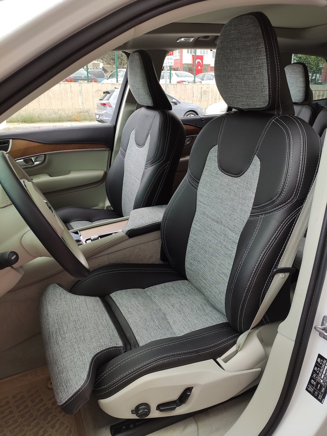 Volvo XC90 Leather Seat Covers: Custom Fit, Stylish Design