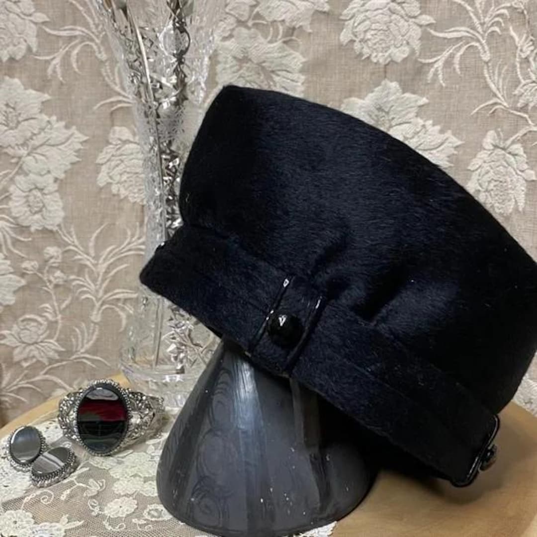 VTG Christian DIOR 1960s Fur Felt Black Hat Goth Outfit Dark Academia Winter Hat Christian Dior Vintage 1960s Black Fur Hat Beaded Feather  main image 2