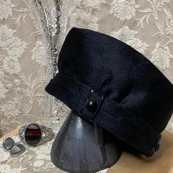 Vintage Christian Dior Fur Felt Hat: 1960s Designer Black  display picture 3