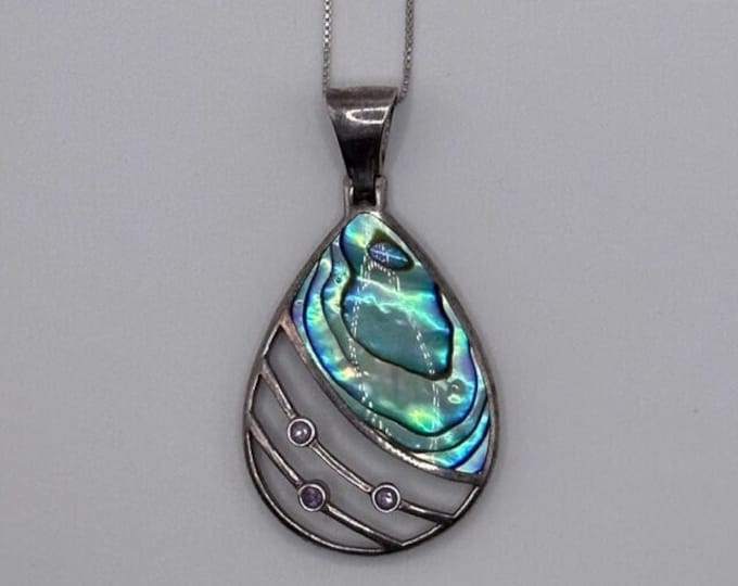 Mother of Pearl and Sterling Silver Pendant Necklace