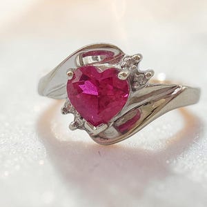Solid 10K White Gold Heart Ruby Ring with White Topaz Accents - Size 6.75