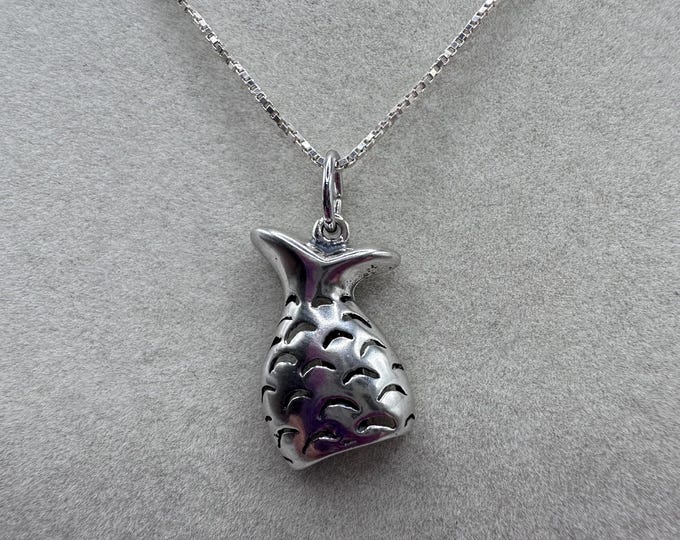 Vintage 925 Sterling Silver Mermaid Tail Necklace 17.5 inches