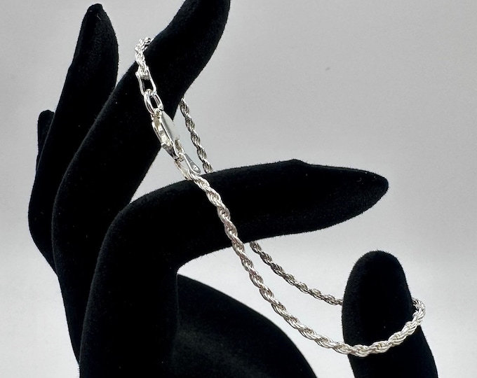 Delicate Sterling Silver Bracelet 7"