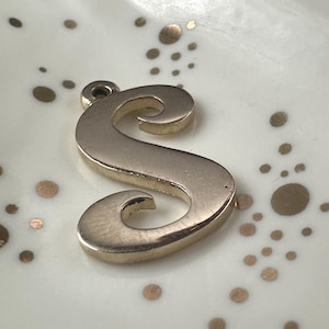 14K Solid Gold James Avery LARGE Script “S” Initial RETIRED