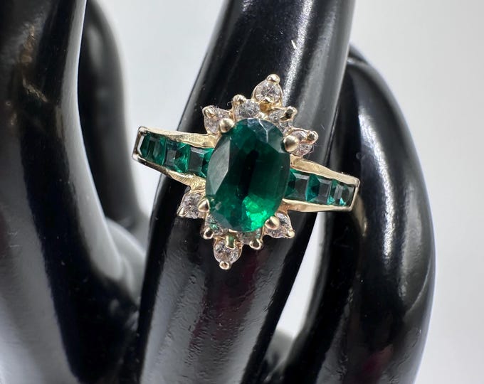Vintage 14KP Gold with Emeralds and Diamonds Size 5.25