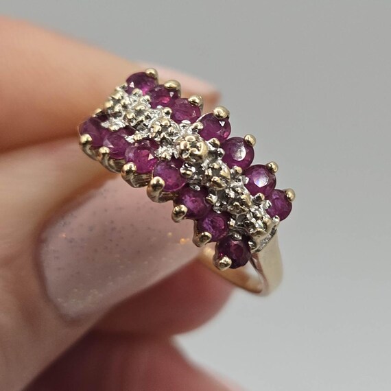 10K Solid Gold Ruby Cluster Ring, Size 8 - image 8
