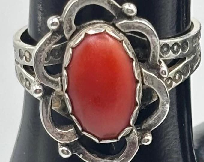 Vintage Red Coral and Sterling Silver Native American Ring Size 7.75