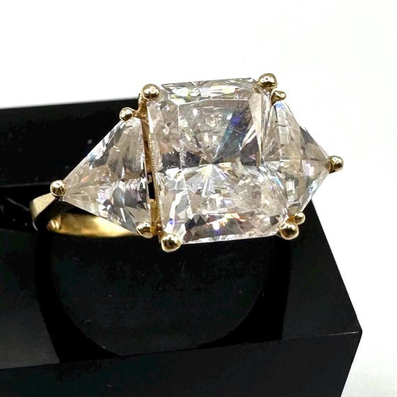 Solid 14K Yellow Gold Three-Stone CZ Ring – Size 6 - image 1