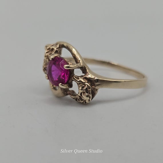 10k Solid Gold Ruby Ring, Sculptural Organic Sett… - image 4