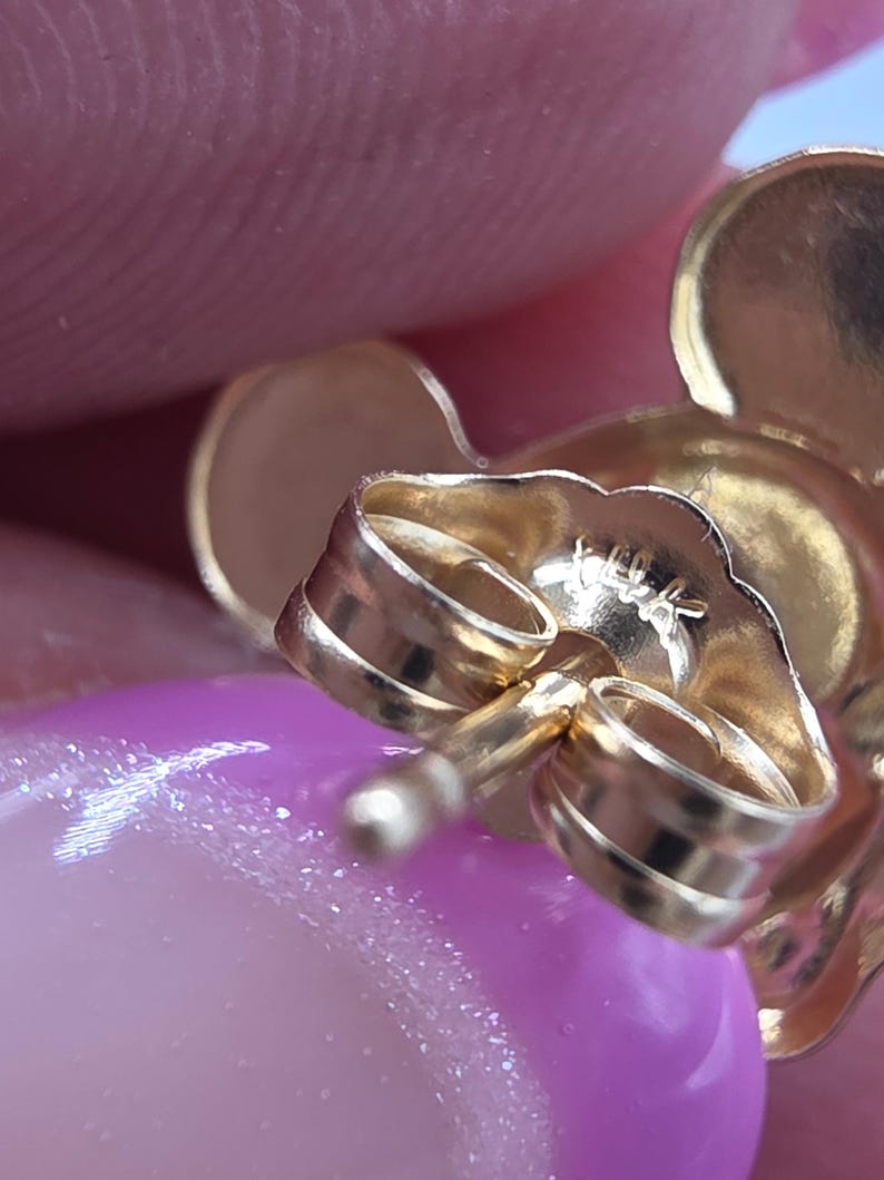 Pendientes de botón de oro amarillo macizo de 14 quilates con diseño de Mickey Mouse de Disney Van Dell en caja original. imagen 16