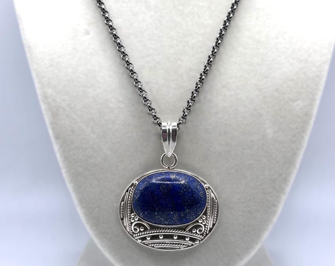 Sparkly Blue Stone Sterling Silver Pendant Necklace (18.5")