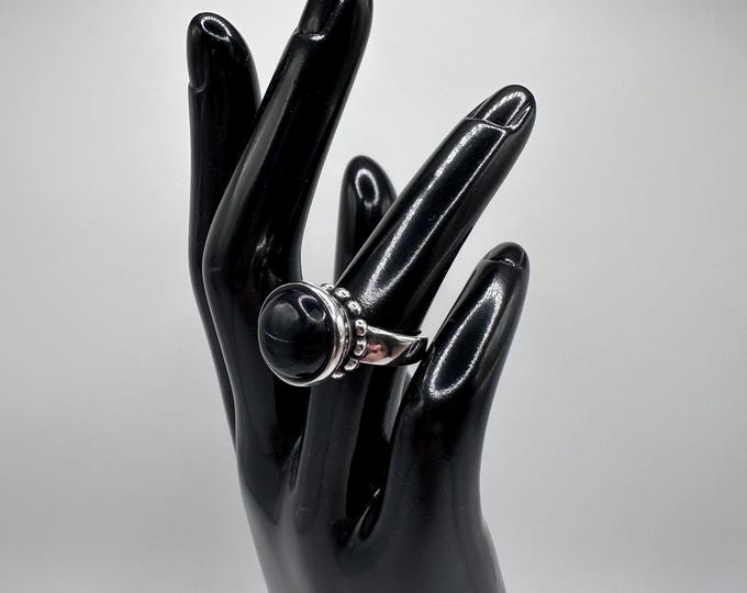 James Avery Sterling Silver and Black Onyx Ring Size 6.25 Retired