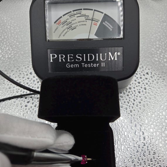 Solid 14K Yellow Gold Ring with Ruby – Size 1.75 - image 7