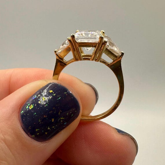 Solid 14K Yellow Gold Three-Stone CZ Ring – Size 6 - image 16