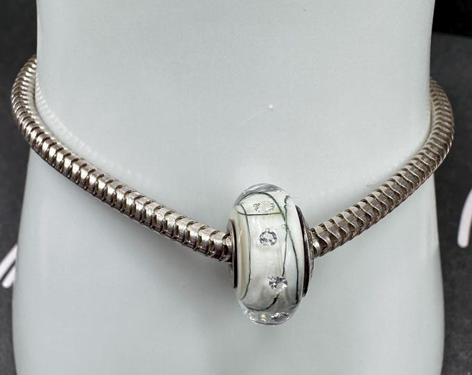 Chamilia Murano Sterling Silver Vintage Bracelet with White Glass Charm