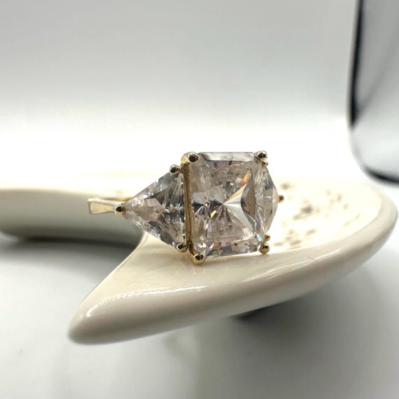 Solid 14K Yellow Gold Three-Stone Ring with Gemst… - image 9