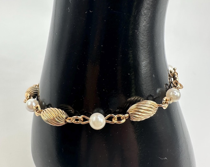 Vintage 14K Gold and Pearl Bracelet 7”