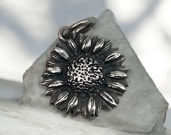 James Avery Sunflower Charm, 925 Sterling Silver, Retired Floral Pendant