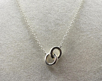 Inner-twined Circles Connection Necklace Sterling Silver 925 18 Inch Length