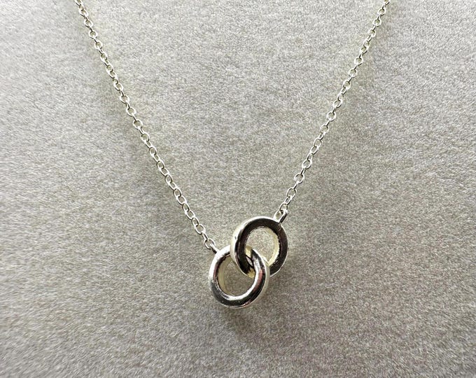 Inner-twined Circles Connection Necklace Sterling Silver 925 18 Inch Length