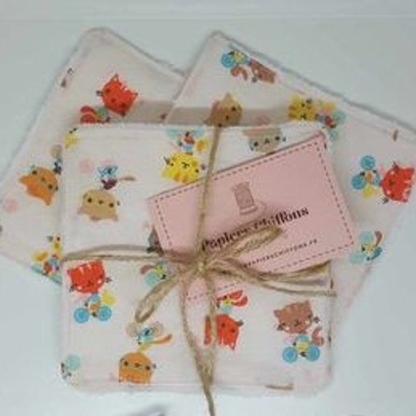 Lingettes lavables en coton et bambou, dimension 12 x 12 cm, entièrement faites main.