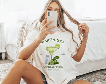 T-shirt unisex Margarita, maglietta alla moda, maglietta Cocktail Club, regalo, vibrazioni estetiche femminili, abbigliamento da cocktail, Margarita, regalo femminile