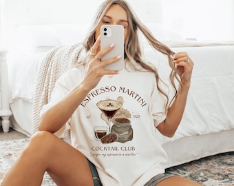 Koszulka unisex Espresso Martini, Modna koszulka, Koszulka Cocktail Club, Prezent, Dziewczęce Estetyczne Wibracje, Odzież Koktajlowa, Espresso Martini, Dziewczęcy Prezent