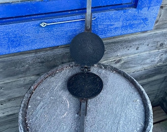 JOTÜL Crepe Maker Vintage Norwegian Waffle Iron / Krumkakejern from Norway