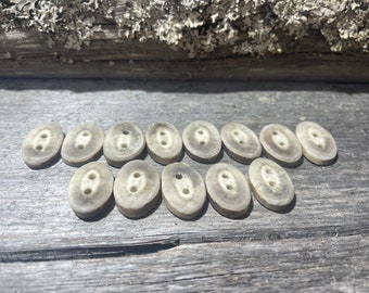Hand made REINDEER ANTLER BUTTON, 100% natural product, bigger oval from Lappland in Sweden - 1 piece