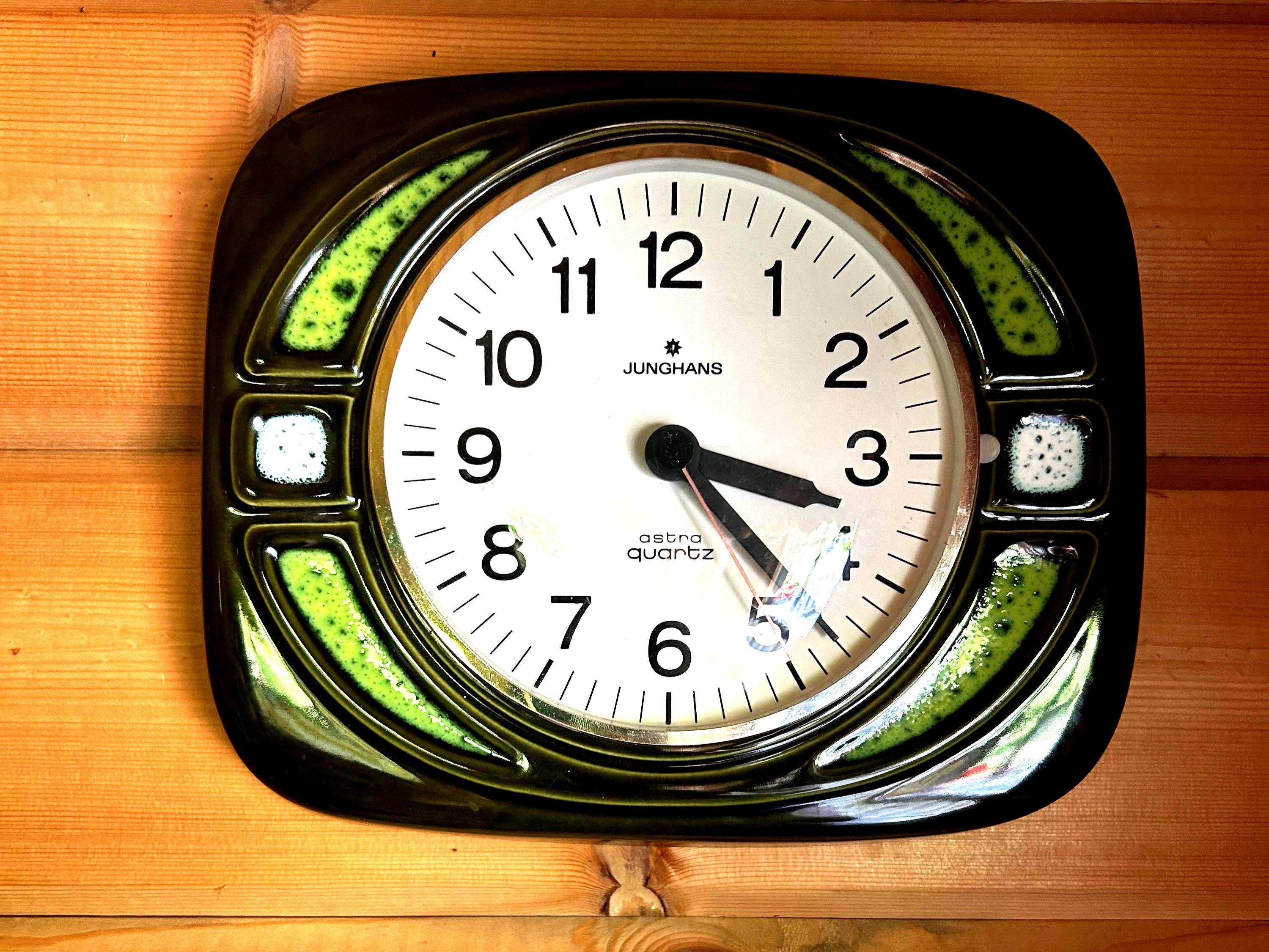 ヴィンテージ 1970年代 JUNGHANS Astra クォーツ 壁掛け時計 キッチン