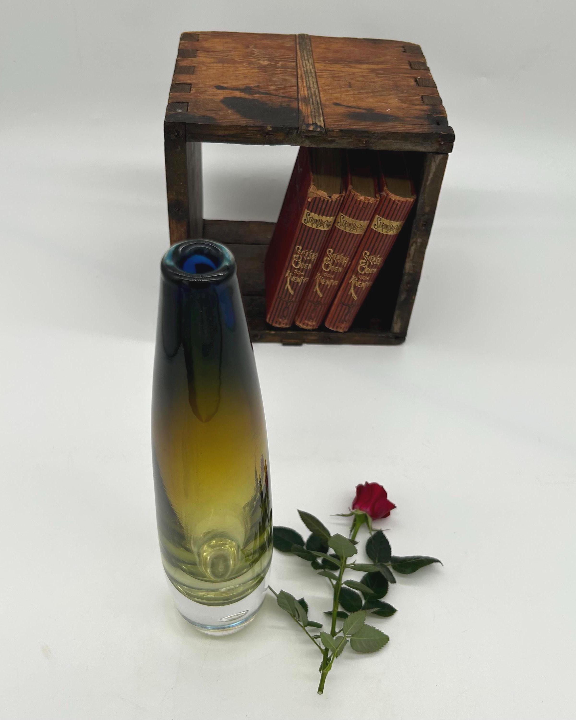 Vicke Lindstrand Kosta Boda, Art Glass Vase – LH 1843, 28 Cm/11