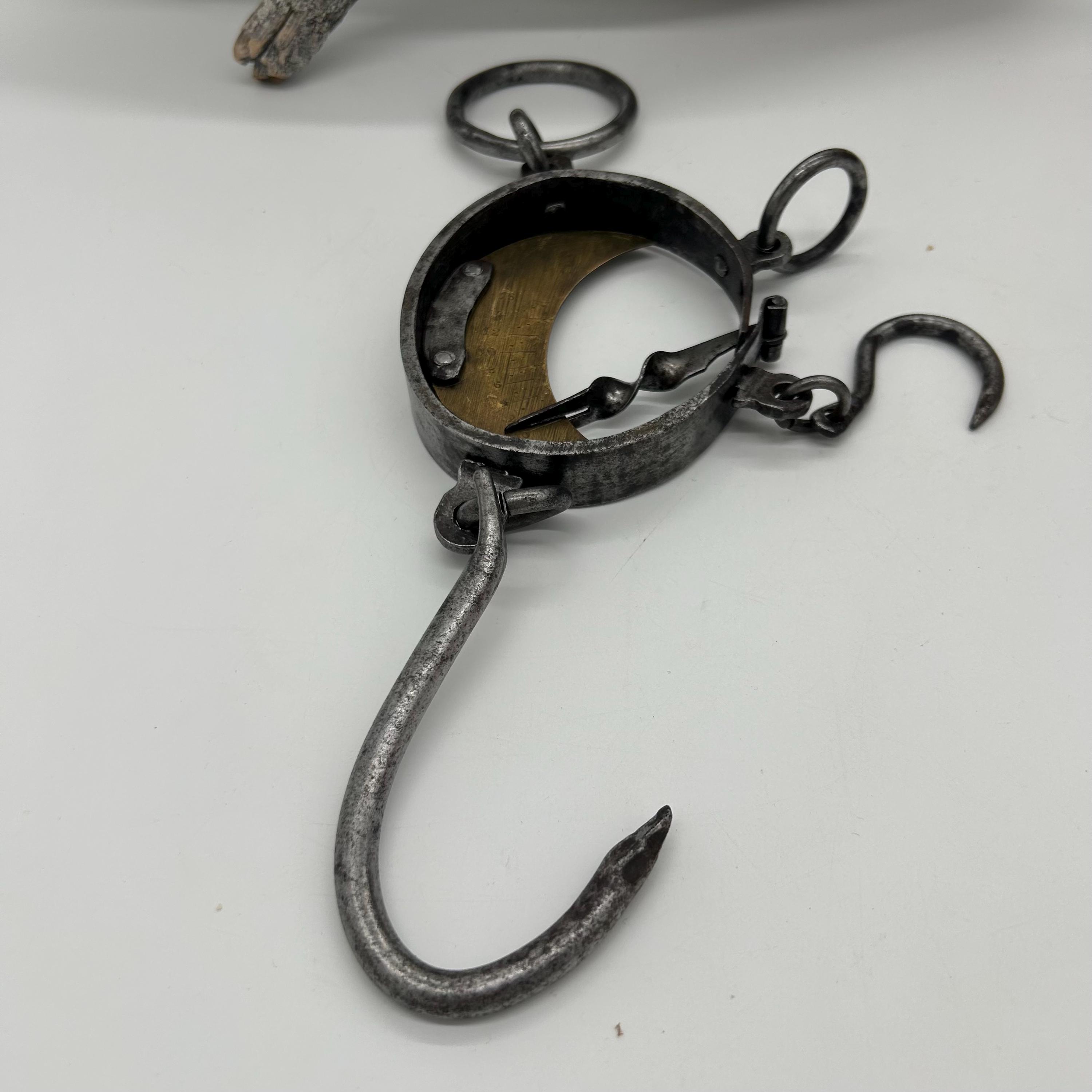 アンティーク吊り下げスケール 鉄と真鍮製 160 kg および 60 kg 用