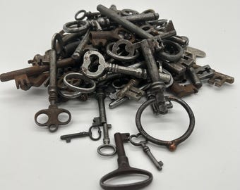 Llave de esqueleto antigua, de toda Europa, principalmente escandinava, de 3 a 10 cm (1-4"). El precio es por pieza, 70 diferentes, elige la tuya.