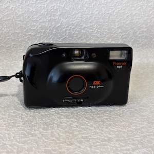 Retro filmcamera Premier 625 met hoes - klassieker uit de jaren 90