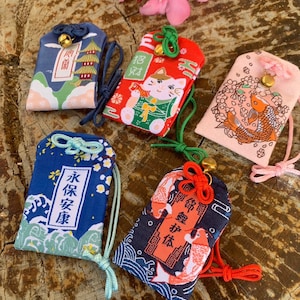 Omamori Good luck charm , Talisman - Serenity - Help to overcome obstacles - Japanese Lucky Keychain.