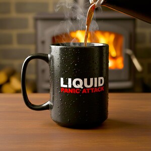 Tazza da caffè con attacco di panico liquido per gli amanti del caffè, regalo di compleanno, San Valentino, Natale, tazza divertente con umorismo e caffeina