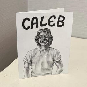 Tarjeta de graduación personalizada con retrato de último año: dibujo a lápiz a mano / Regalo personalizado para graduados de secundaria o universidad / Recuerdo de graduación de 2025