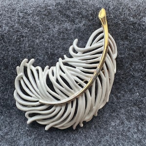Gold & White Leaf Pin by Monet – 1960s Brooch